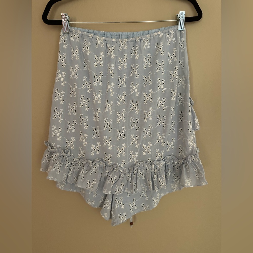 Olivaceous Eyelet Embroidered Floral Jumper Blue and White Size Small - Picture 2 of 8